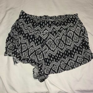 Black & White Charlotte Russe Shorts